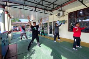 Jumat Sehat di Pengadilan Agama Sidikalang : Semangat Kebersamaan melalui Senam Pagi