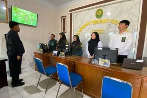 Menyambut Awal Bulan, Morning Briefing PTSP Oleh Kasubbag Umum dan Keuangan Pengadilan Agama Sidikalang