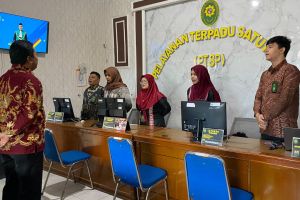 Morning Briefing Bersama Sekretaris Pengadilan Agama Sidikalang