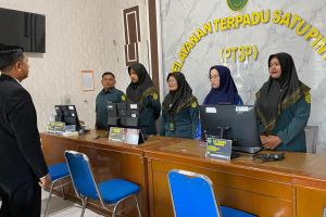 Menjaga Profesionalitas Dalam Bekerja, Amanat Wakil Ketua Pengadilan Agama Sidikalang Pada Morning Briefing